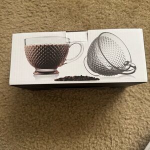 Set of two crystal coffee mugs.